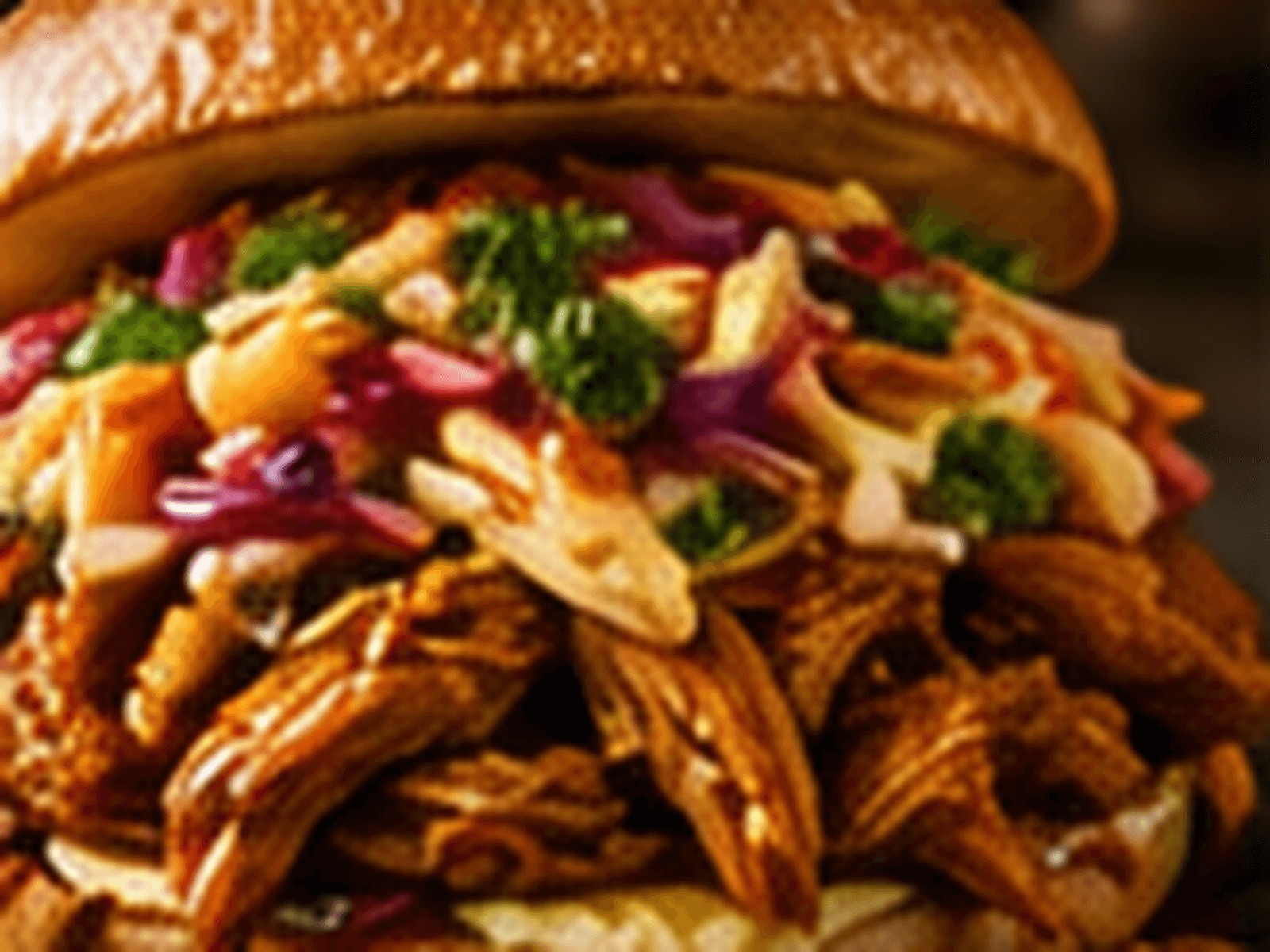 Close-up van Pulled chicken BBQ-broodjes